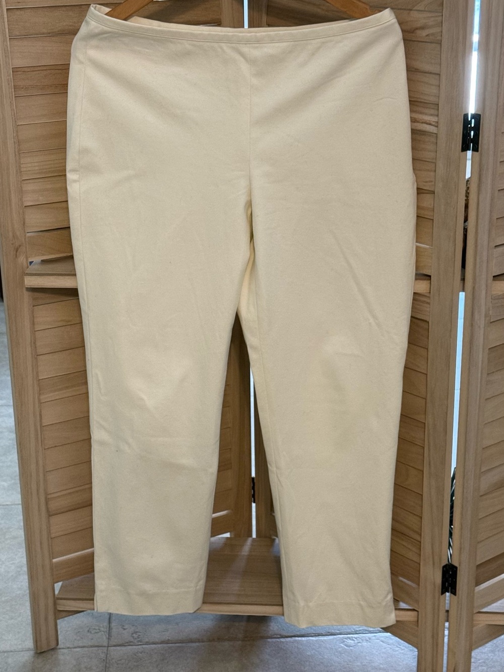 J. McLaughlin Kids Light Cream Stretch Pants